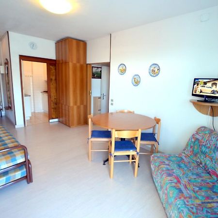 Lignano Sabbiadoro Sea Front Apartment Luaran gambar