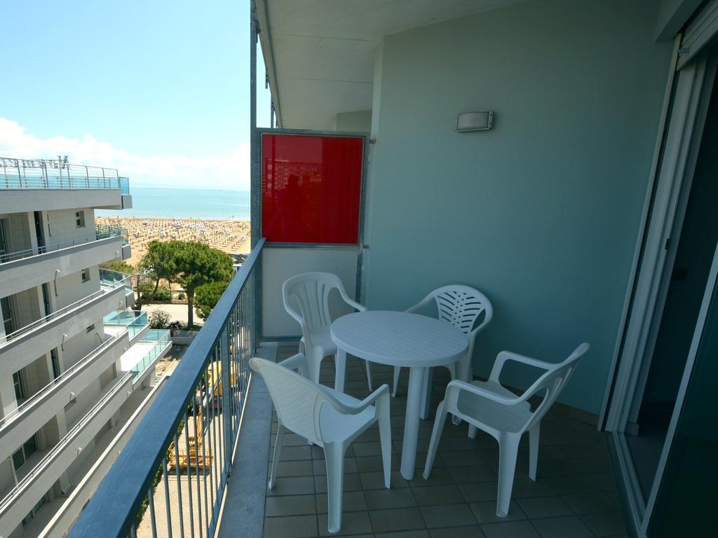 Lignano Sabbiadoro Sea Front Apartment Luaran gambar